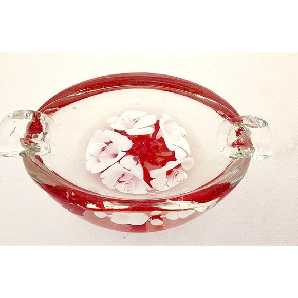 ASHTRAY-VINTAGE-BLOWN GLASS-Clear-White Flowers-Red Accent-Small-MCM - Picture 10 of 15